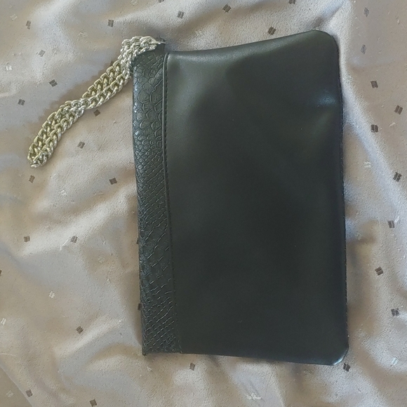 Express snake print envelope wristlit - Picture 3 of 5